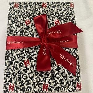 Chanel No. 5 gift set NEW